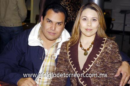 04022007 
Fernando Dávila y Sandra Chávez.