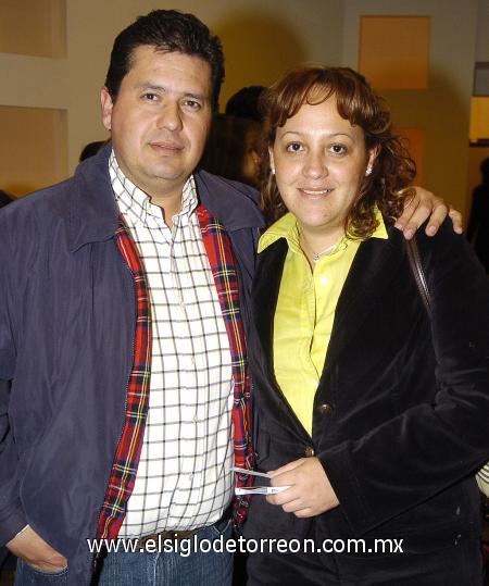 06022007
Raúl Pérez y Maité N.