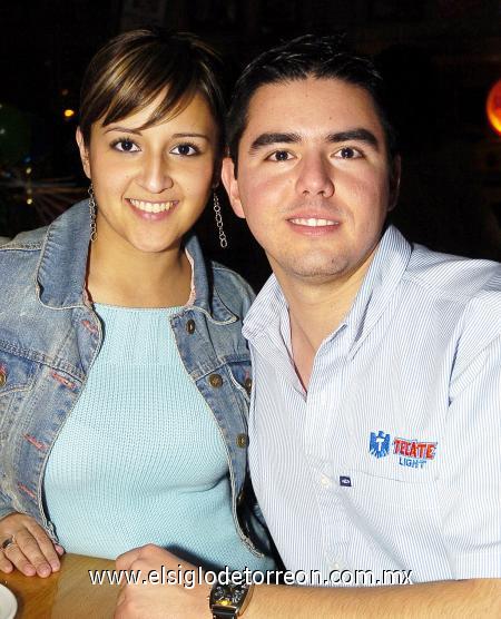 10022007 

Adriana Salcido y Oswaldo Landeros