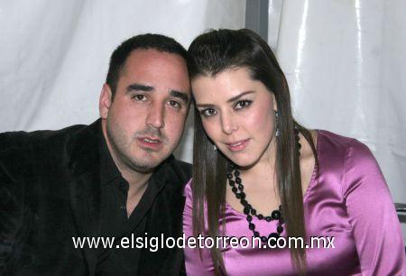 19022007
Alejandro Ortiz Cano y Nidia Dávila González.