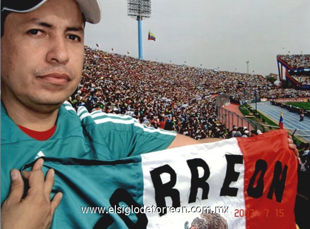 Ignacio Quiroz Morales, durante la Copa América 2007 en Venezuela, disfrutanto de la final entre Brasil y Argentina.