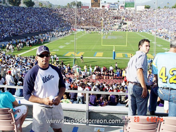 En el juego de UCLA vs CAL el pasado 20 deOCT celebrdo en Pasadena Ca.