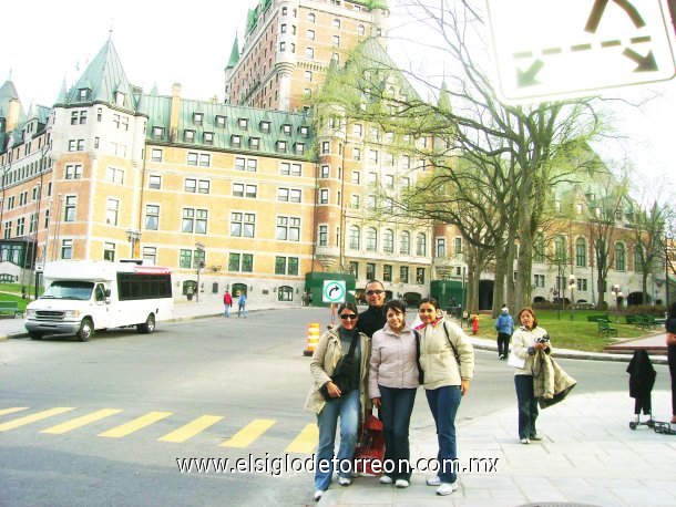 Maribel, Gema, Mary y Manuel en su visita a Quebec Canadá.