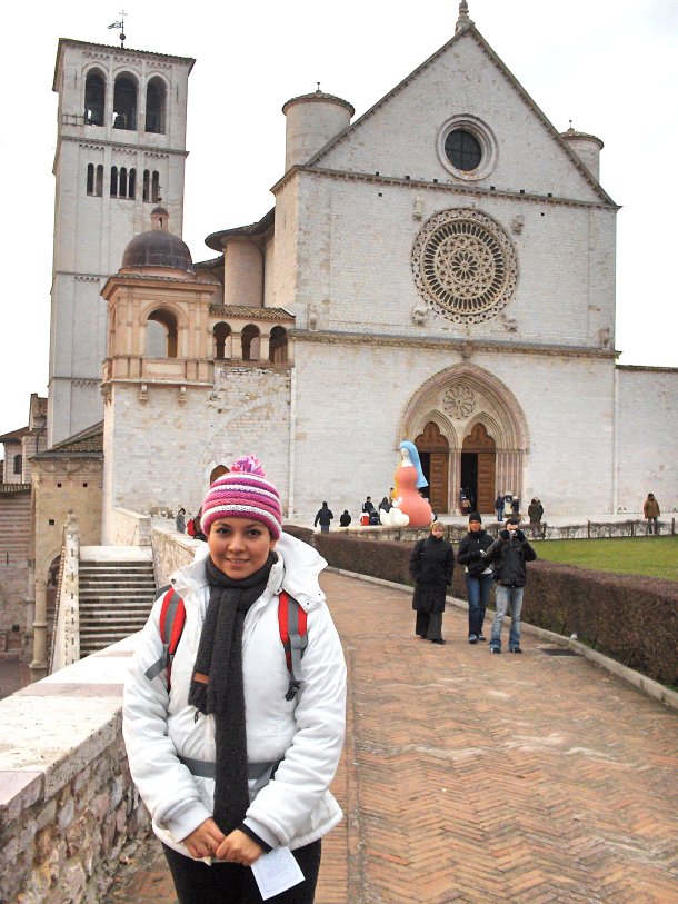 Paola Limones Strickland en su viaje de mochilazo a Europa. Visitando Assisi, Florencia, Roma, Vaticano, Siena, Sta. Maria MAgiore, Venecia y Milan, teniendo la oportunidad de conocer de cultura y arte sacro