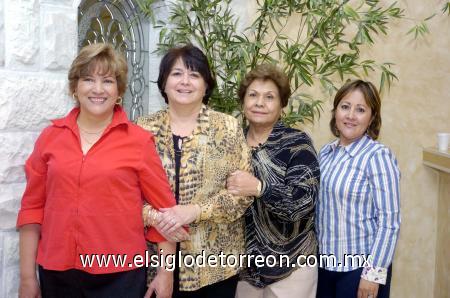 02032007 
Lorena de Gómez, Irma de Caldera, Bety Ramírez y Lety Serrato.