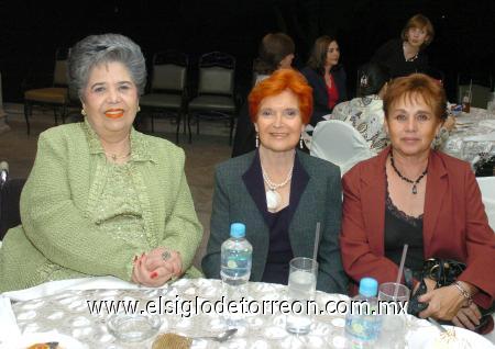 01032007
Cope de García, Josefina Hérnadez de Pérez y Estela de Reed.