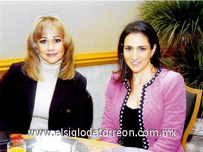 María de los Ángeles Mijares y Arlette Iga.