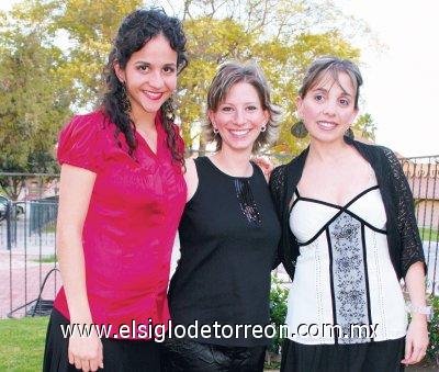 Fabiola Mexsen, Marimar Arenas y Ana Cris Aranda.