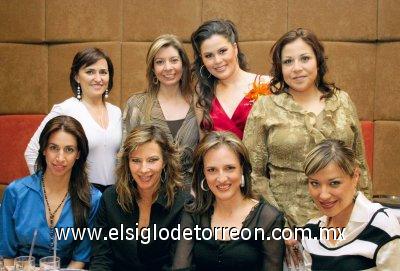 Marcela Vega, Katy Ruiz, Analú Aranzabal, Paty Garza, Jessica Jacamán, Susy Burillo,  Lizeth Safa y Marcia Lozano.