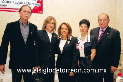 NUEVA MESA DIRECTIVA
Gabriel Villalobos Máynez, Alma Mora de Villalobos, Isabel Rico de Goñi, Inés Subealdea de Collier de la Marliere y Christian Collier de la Marliere Kollinger.