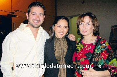 Humberto Ruíz Villalobos, Marcela Foglio Licón y Nono Derbez