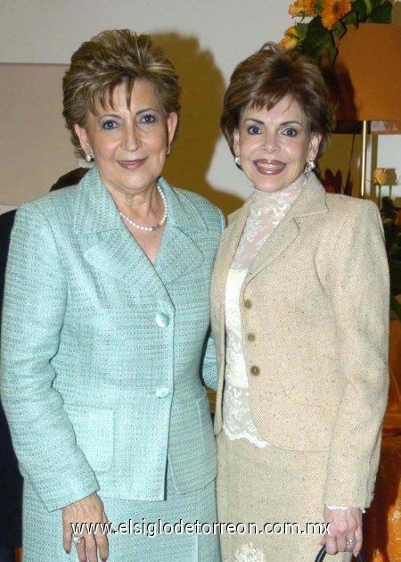 08032007
Beatriz de Gómez y Teresa de Cantú.