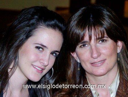 08032007
Lucía Sáenz González y Cecilia de Sáenz.