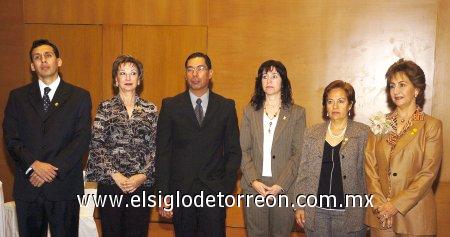 13032007
Bertha Aurora Berlanga Espino, Alfredo Mercado, Lupita Gutiérrez de Leal, Alberto San Juan Rodríguez, Leticia Canedo Macouzet y Natalia Gutiérrez García,