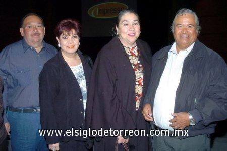 11032007 
Eduardo Ibarra, María de Ibarra, Marisa de Ibarra y Jesús Ibarra.