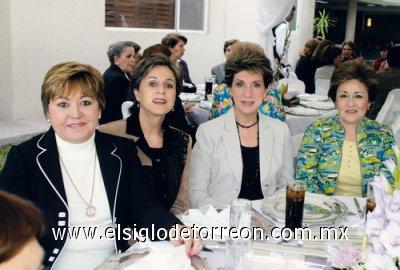 Lucy Lavín, Beatriz Muñoz de Tumoine, Cristina de Garza y Alicia de Flores.