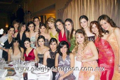 Tenssy Meléndez, Pili González, Marsu Sánchez, Ana Laura Viesca, Nuri Quintero, Katy Díaz, Estefanía Haro, Martha Godínez, Ana Carla Cuellar, Karina Berlanga, Mariana Álvarez, Helwe Sabag, Daniela Teele, María José López, Luz Areli Astorga, Mayela de la Garza, Priscila Zambrano y Beatriz Arenal.