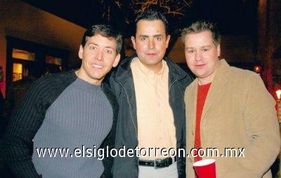 José A. Cantú, Daniel Gutiérrez y Toño Gilio.