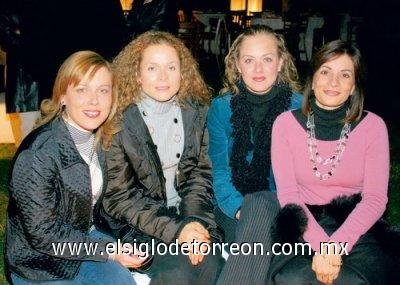 Ana Cris de Ruiz, Mayte de Gutiérrez, Claudia de Iriarte y Mónica de Obeso.