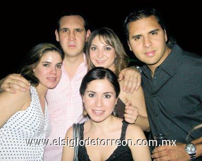 ROSTROS ACTUALES
Martha Arriaga, Israel García, Marcela Garza, Paty Lugo y Eduardo Madero.