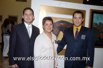 18032007 
María Marín, Rosario Ochoa y Guillermo García.