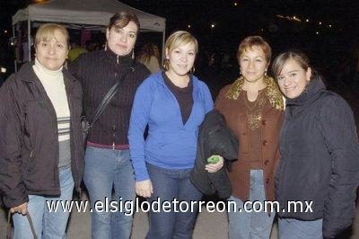 30032007
Arcelia Villa, Luz Elena Herrera, Cuquis de Chávez, Diranet Velázquez y Karina de Herrera