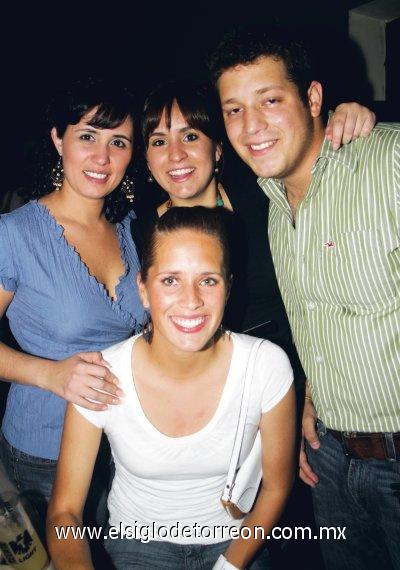 Ani, Caro Herrera, Pepe y Martha Ganem.