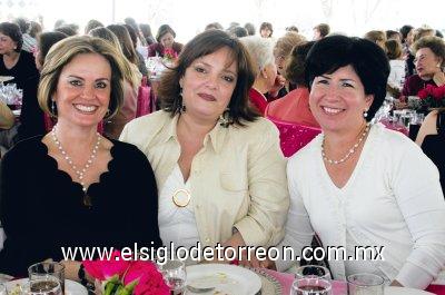 Ana Mary de Fernández, Marina de Fernández y Bertha de Martín.