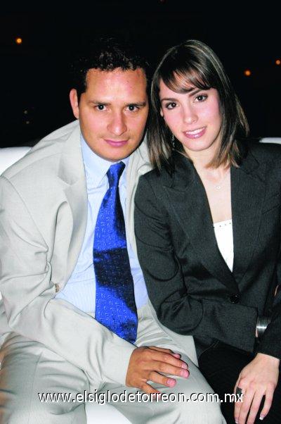 Gustavo Mendoza y Brenda Arriaga.