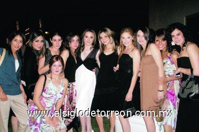 Liliana Tovar, Katia Álvarez, Mary Tere Ramírez, Mayra Favila, Maty Espada, Lucia Valdez, Stephany Cohen, Mayra de los Santos, Karla Cabezas, Jose Sáenz y Mónica Villarreal.