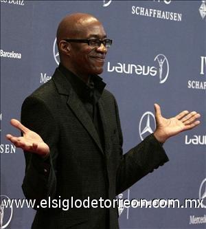 El presidente de la Academia Laureus, el ex-atleta Edwin Moses.