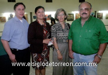 03042007
David Cabrera, Victoria Cedillo, Guadalupe de la Garza y Jesús Jáuregui