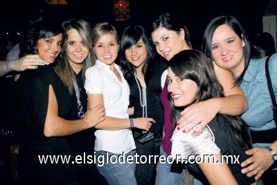 Samy, Montse, Luisa, Pamela, Andrea, Susy y Andrea