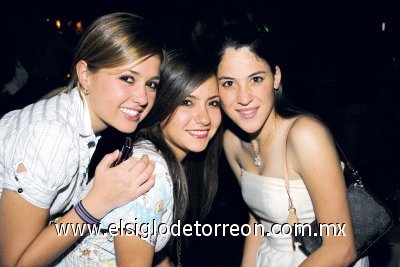 Sofía Dueñes, Marinés Carrillo y Luisa Viesca