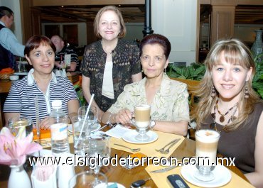 15042007
Rocío Oranday, Cecilia del Bosque, Ana Cristina Osorio y Ana Isabel Cobo