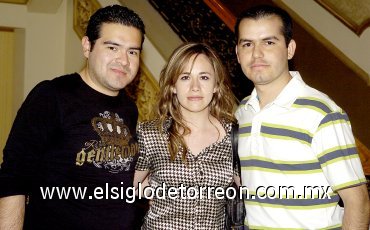 16042007
Ricardo Sánchez, María Teresa Chapa y Jesús Cardona