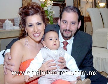 18042007
Elier, Liliana y Elier Machado