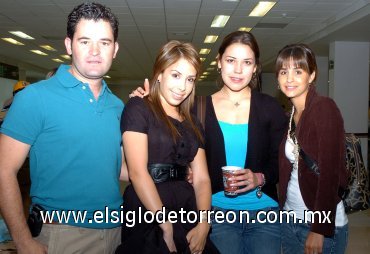 20042007
Mauricio Albéniz, Alejandra Catañeda, Sofía Pámanes y Luzma Herrera viajaronal DF.