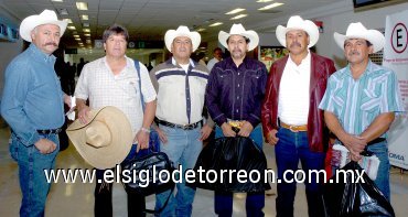 28042007
Salvador Martínez, José Centeno, Jesús Sandoval, Luis Zúñiga, David Reyna y Miguel Santos viajaron a Tijuana