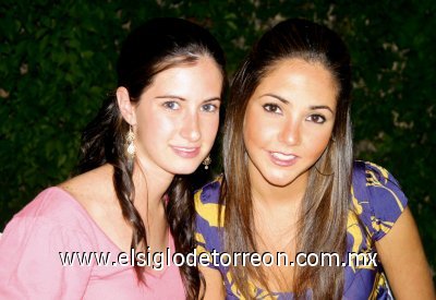 Gaby Rodríguez y Dora Alicia Flores.