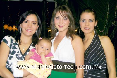 Tania de Medina, Marcela F. Medina, Paty Lugo y Margarita Jaidar.