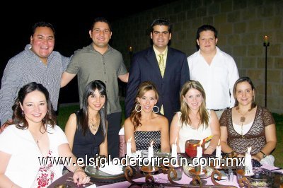 Fernando y Priscila Jaime, Luis y Doris Rodríguez, Ángel  y Sabina Sobrino, Enrique y Sandy Orozco y Cristy Dovalina.