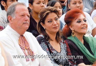 Carlos Jalife García, María Luisa Berrueto de Pérez y María Elisa Garagarza de Madero.