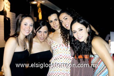 Valeria de Valdez, Adriana Cruz, Elena Sáenz, Anny Chaidez y Mercedes Orozco.