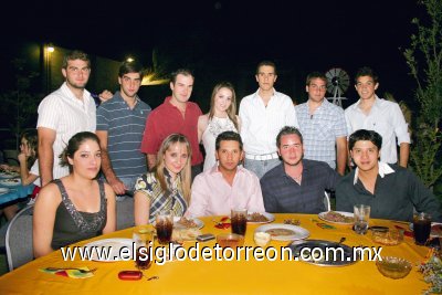 Eduardo, Germán, Ricardo, Maty, José Ángel, Diego, Tomás, Ana Lorena, Daniela, José Antonio, Alejandro y Manuel.