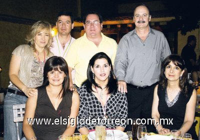 Gabriela Salas de Gutiérrez, Alberto Gutiérrez, Emilio Montemayor, Héctor Gaytán, Pilar Arteaga de Montemayor, Lina Araujo de Gaytán y Afife Gidi