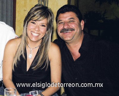 Ivonne de Vara y Carlos Vara.