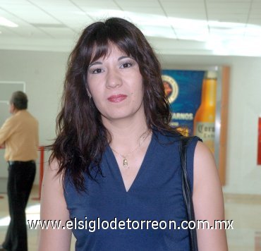 01062007
María Luisa Aviña viajó a México.