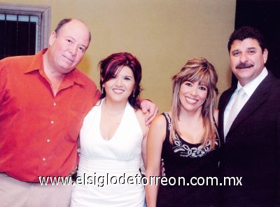 Fernando Estrada y Diana de Estrada, Yvonne y Carlos Vara