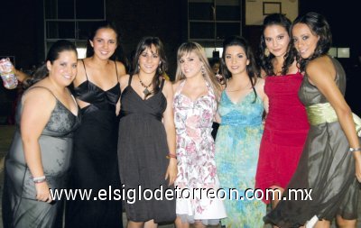 Generación Cero Siete
Mariel Del Bosque, Pau Franco, Sofía González, Isabel Murra, Marce González, Elena Baille y Natalia A.